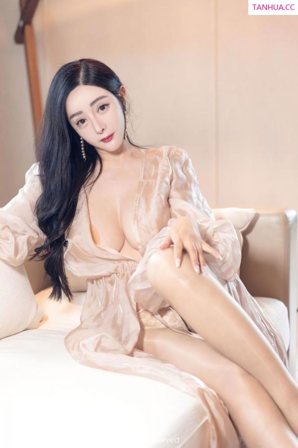 允薾  [XiuRen]高清写真图 2021.10.27 No.4129 允薾第6张图片